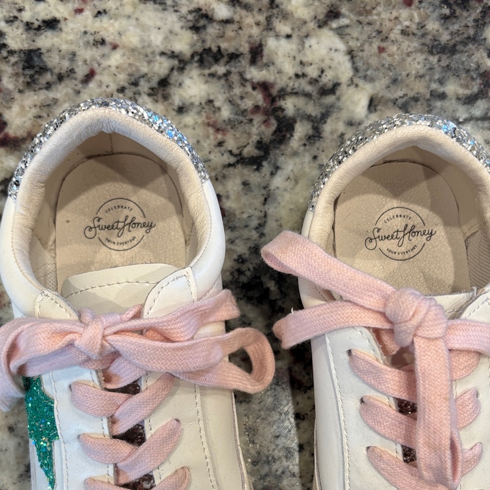 SweetHoney White and Silver Kids Sneakers with Green Star - Picture 7 of 8